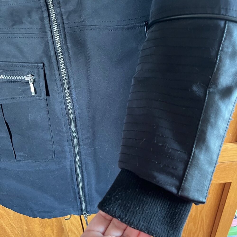 Women's Black Insulated winter Jacket - Picture 5 of 16